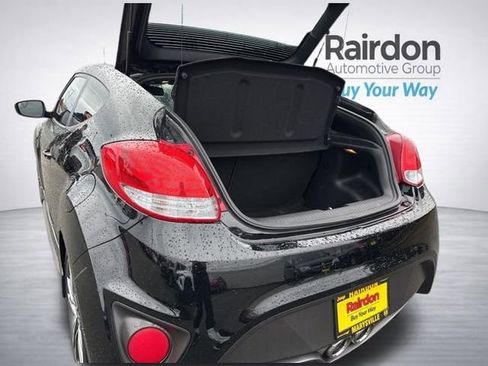 Used 2016 Hyundai Veloster Turbo FWD image 17