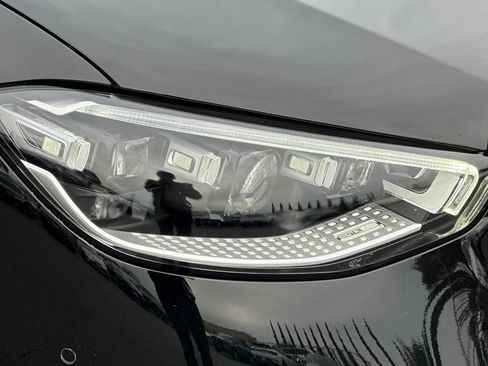 Used 2024 Mercedes-Benz Maybach S 580 4MATIC image 10
