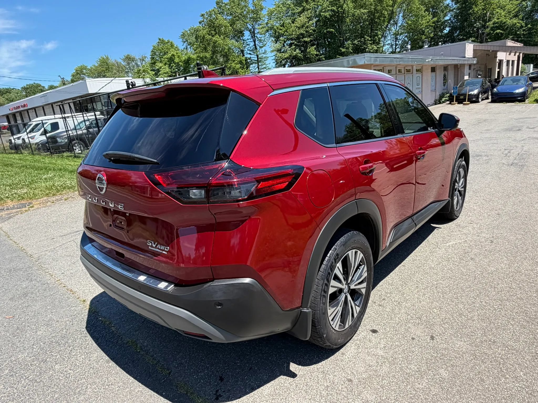 Used 2021 Nissan Rogue SV w/ Premium Package AWD/4WD image 5