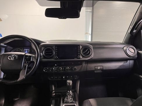 Used 2021 Toyota Tacoma TRD Sport image 20