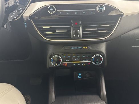 Used 2022 Ford Escape SEL image 43