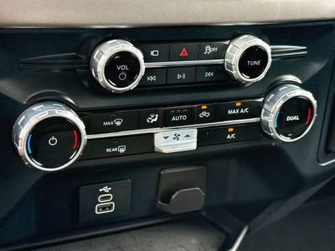 Used 2025 Ford F150 XLT w/ Equipment Group 301A Standard AWD/4WD image 21