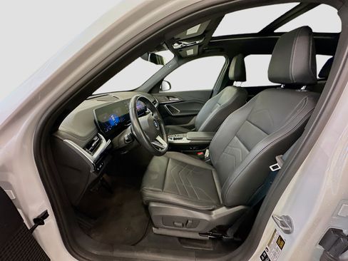 Used 2025 BMW X1 xDrive28i image 13