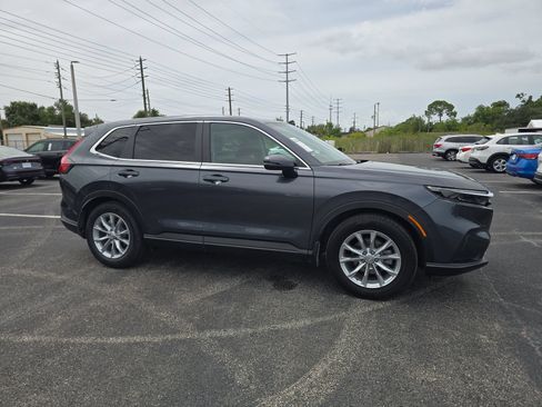 Certified 2025 Honda CR-V EX image 2