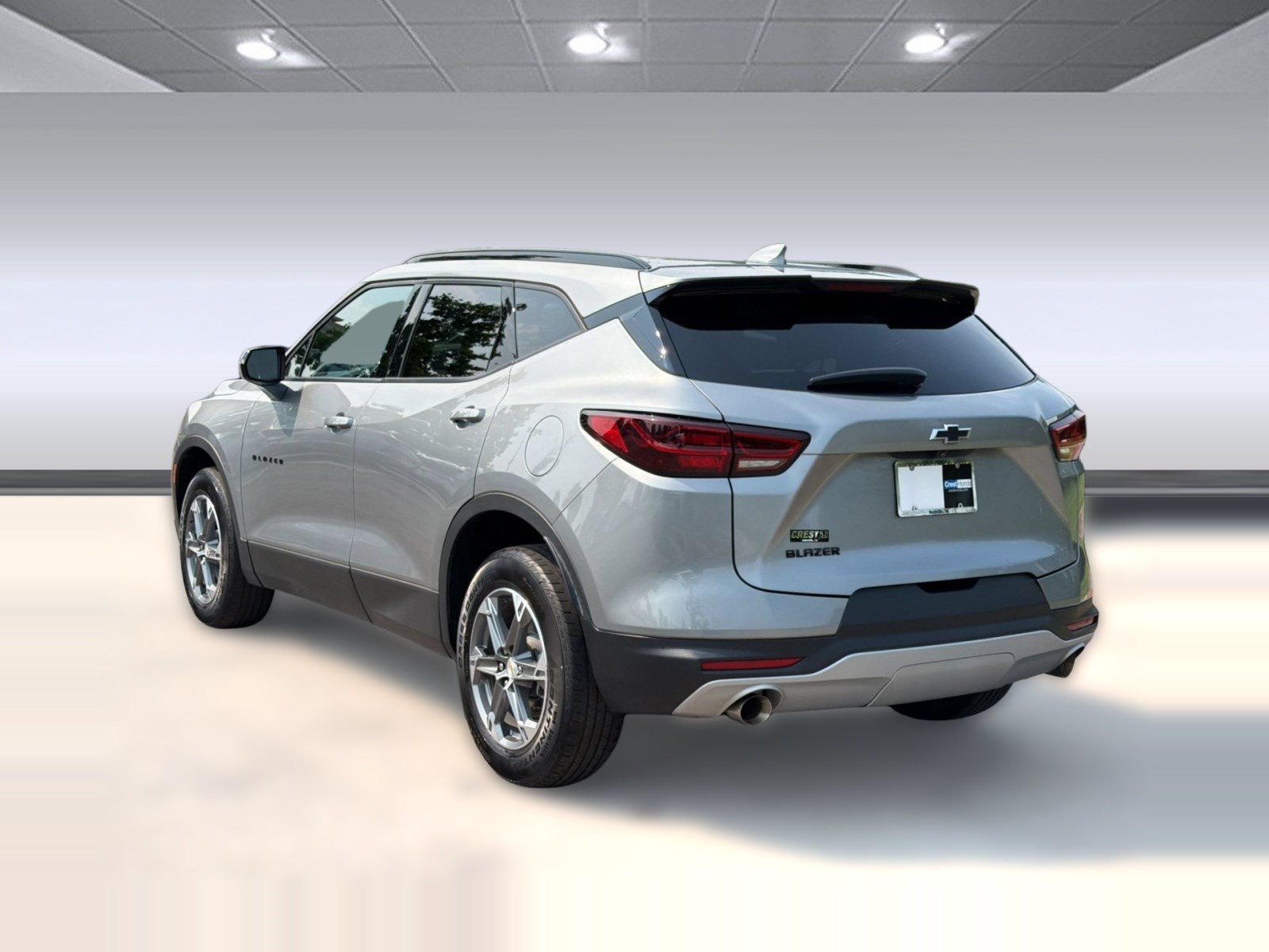 Used 2023 Chevrolet Blazer LT FWD image 3
