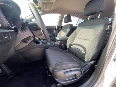 Used 2022 Kia Sportage LX image 15