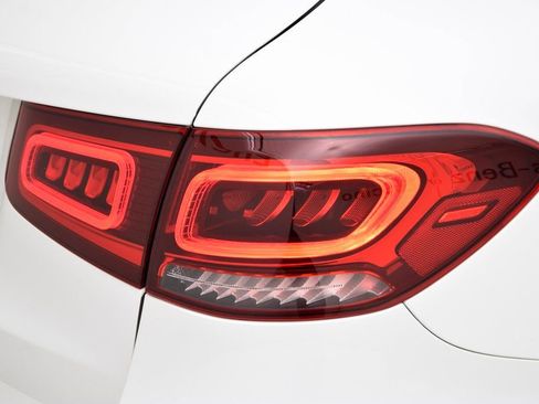 Used 2022 Mercedes-Benz GLC 300 image 14