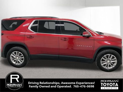 Used 2022 Chevrolet Traverse LT FWD image 8