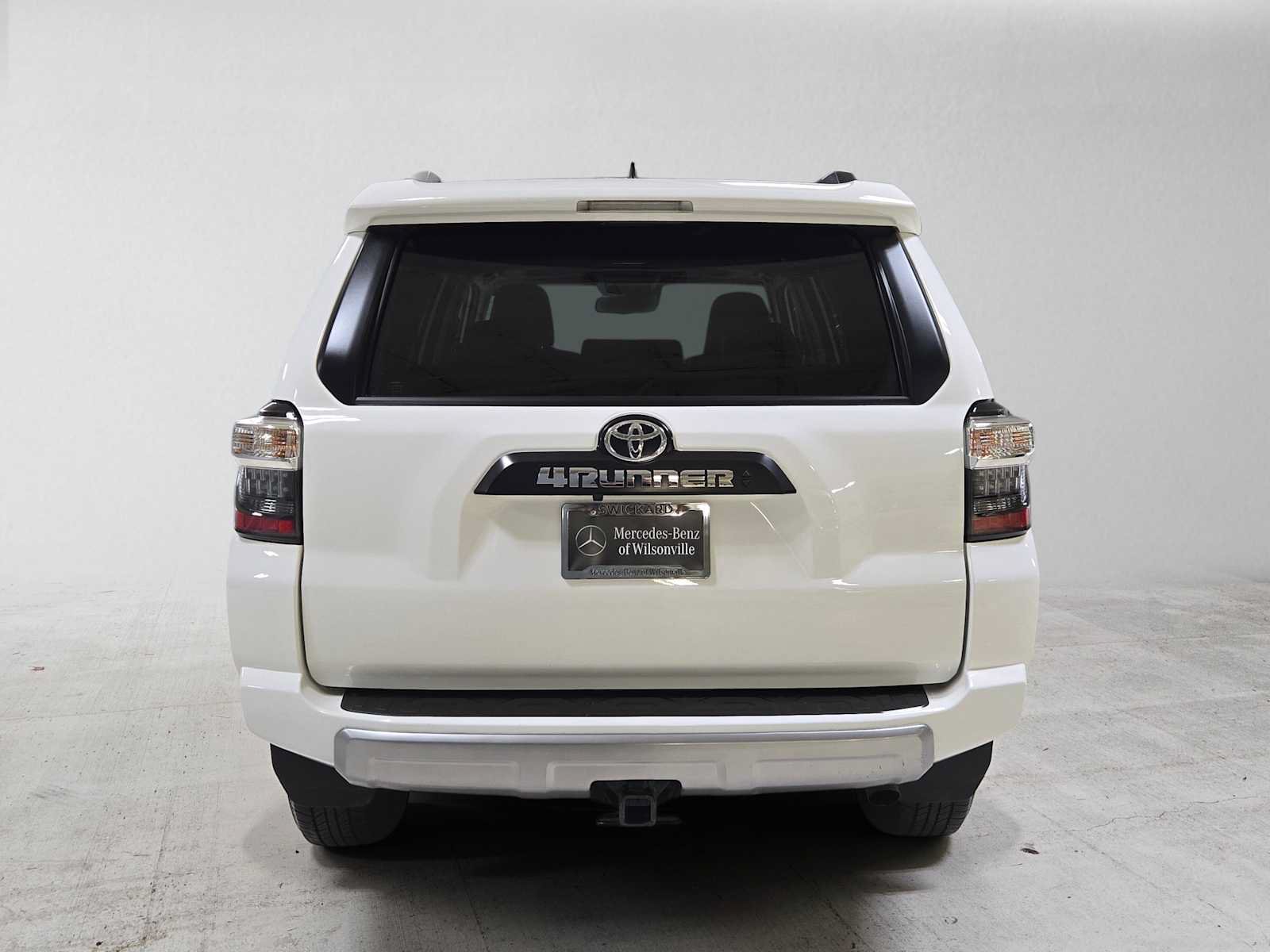 Used 2021 Toyota 4Runner TRD Off-Road Premium w/ Moonroof Package AWD/4WD image 4