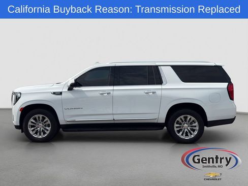 Used 2023 GMC Yukon XL SLT w/ SLT Premium Package AWD/4WD image 3