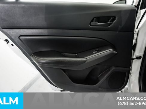Used 2025 Nissan Altima 2.5 SV FWD image 49