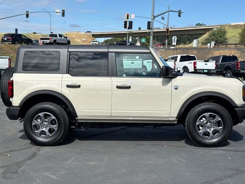 Certified 2025 Ford Bronco Big Bend AWD/4WD image 3