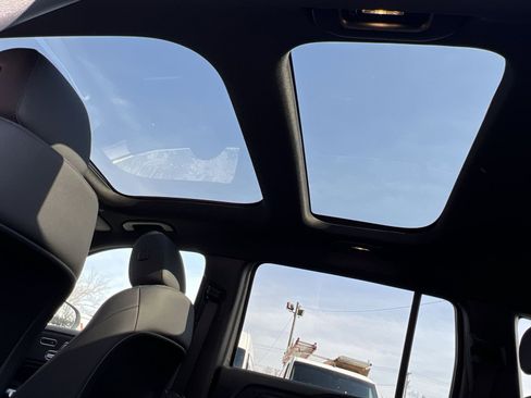 New 2026 Mercedes-Benz GLB 250 4MATIC image 22