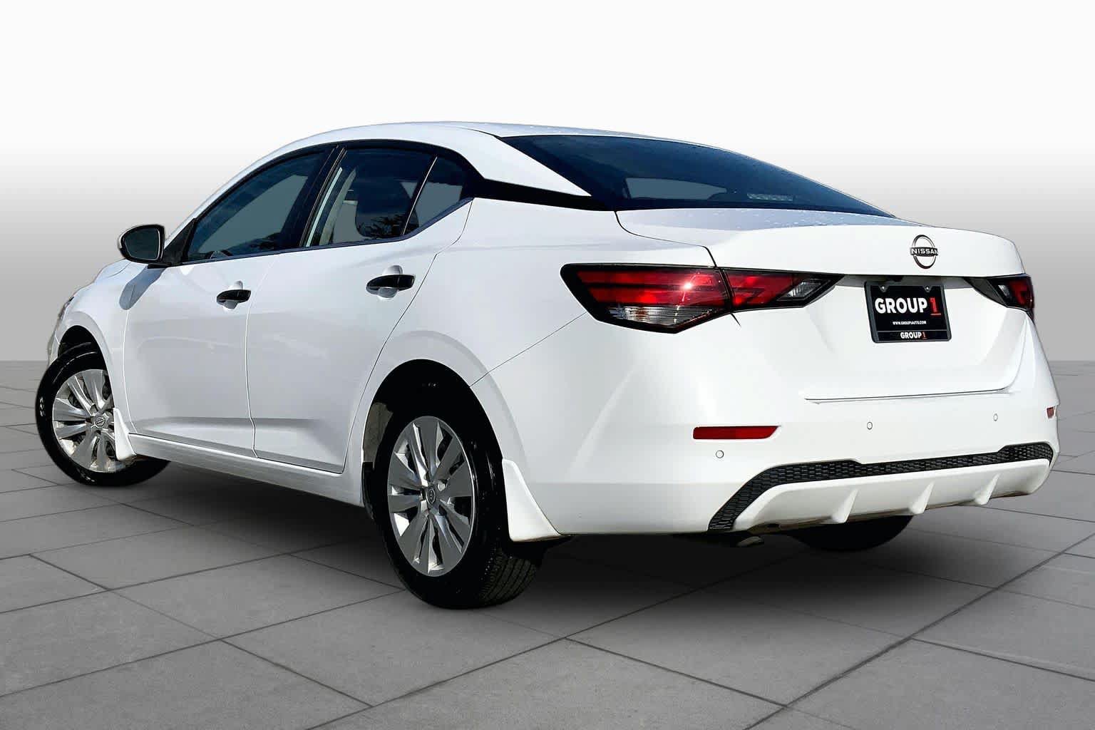 Used 2025 Nissan Sentra S FWD image 12
