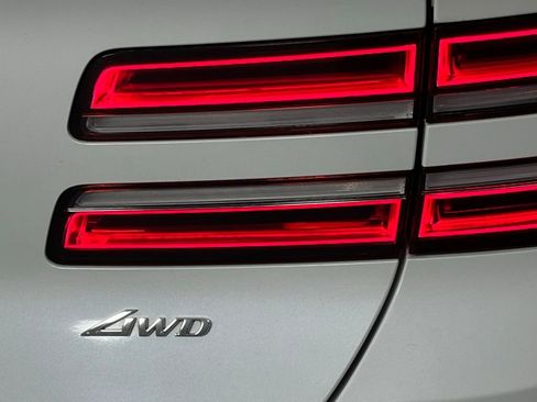 Used 2023 Genesis GV80 2.5T w/ Prestige Package image 12