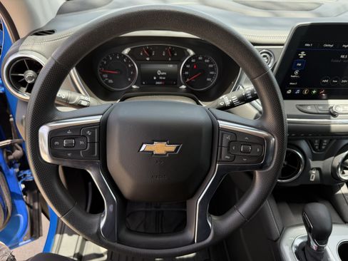 Used 2024 Chevrolet Blazer LT w/ Convenience Package FWD image 18