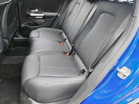 Certified 2025 Mercedes-Benz GLA 250 image 17