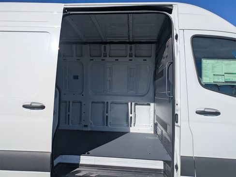 New 2024 Mercedes-Benz Sprinter 3500 image 7