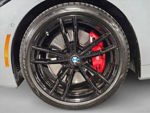 Used 2024 BMW M440i Convertible w/ Premium Package image 23