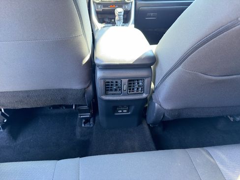 Used 2025 Toyota RAV4 XLE FWD image 17