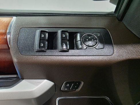 Used 2019 Ford F150 King Ranch w/ Equipment Group 601A Luxury image 17