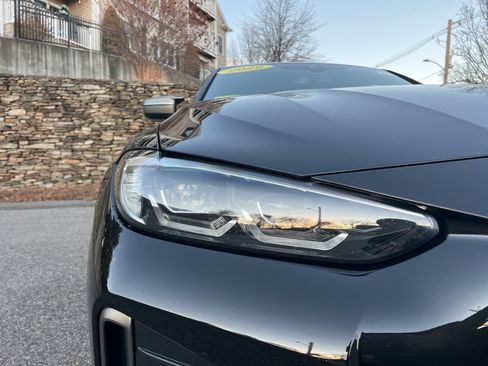 Used 2022 BMW i4 M50 w/ Premium Package image 9