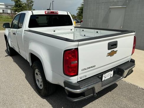 Used 2019 Chevrolet Colorado W/T w/ WT Convenience Package RWD image 2