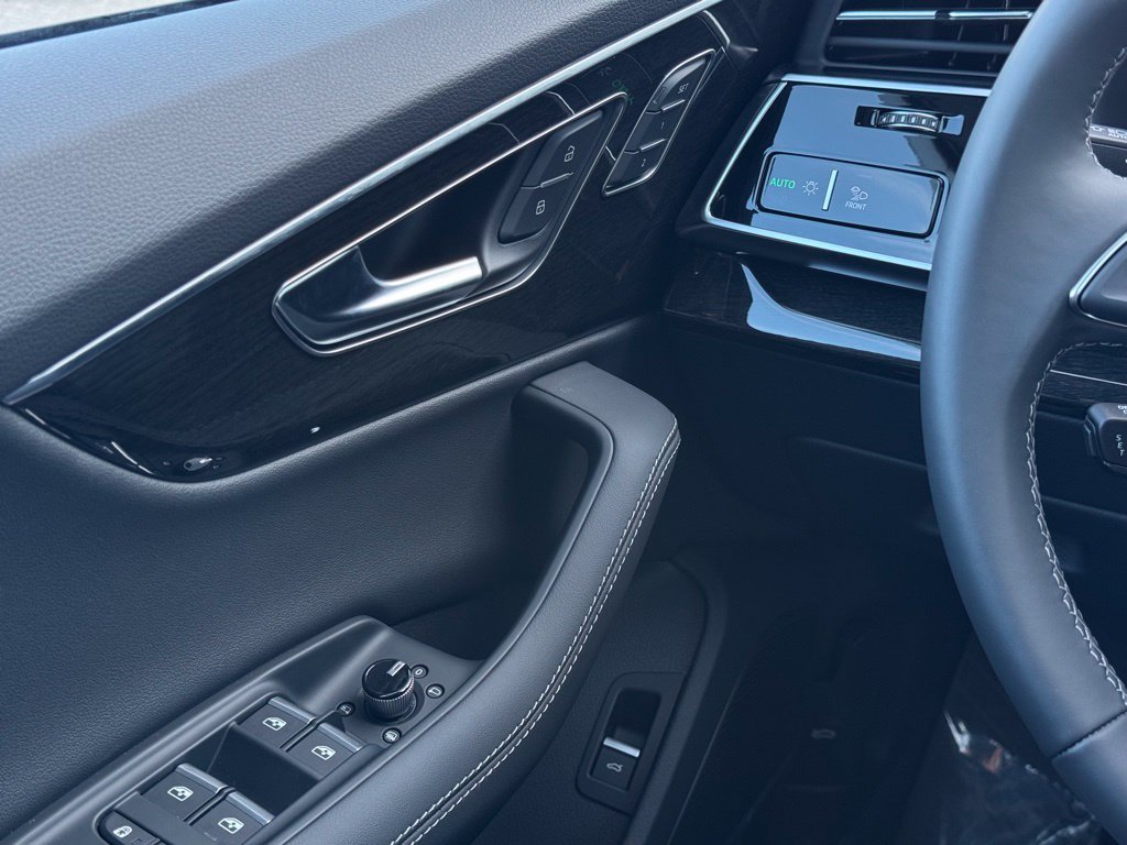 New 2026 Audi Q7 3.0T Premium Plus AWD/4WD image 14