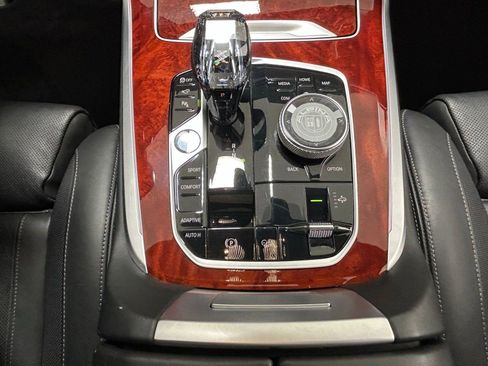 Used 2022 BMW ALPINA XB7 image 23