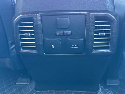 Used 2018 Ford F150 Limited w/ Trailer Tow Package image 9