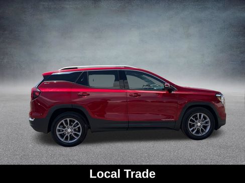 Used 2023 GMC Terrain SLT FWD image 7