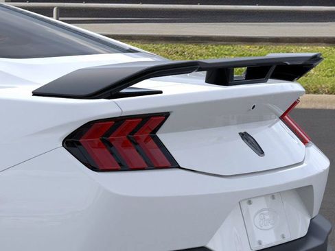 New 2026 Ford Mustang Dark Horse image 22