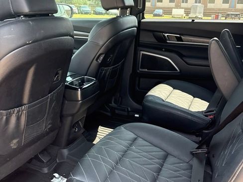 Used 2025 Kia Telluride EX X-Line AWD/4WD image 10