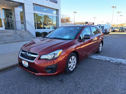 Used 2014 Subaru Impreza 2.0i image 2