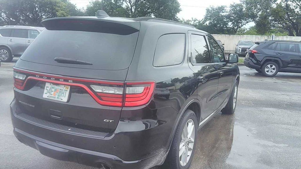 Used 2024 Dodge Durango GT RWD image 2