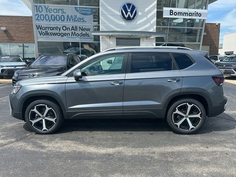 New 2025 Volkswagen Taos SEL AWD/4WD image 2