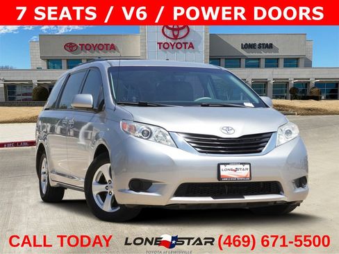 Used 2013 Toyota Sienna LE FWD image 1