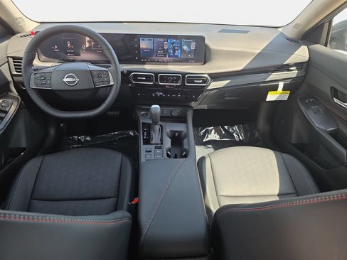 New 2026 Nissan Sentra SR w/ SR Premium Package FWD image 9