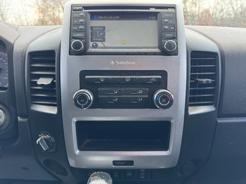 Used 2015 Nissan Titan PRO-4X image 21