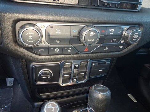 New 2026 Jeep Gladiator Sport AWD/4WD image 27
