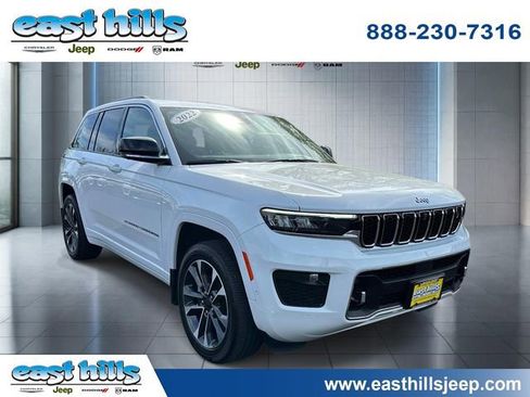 Certified 2022 Jeep Grand Cherokee Overland w/ Adv Protech Group III AWD/4WD image 1