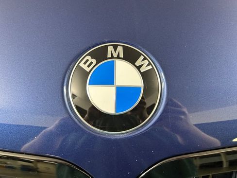 Used 2022 BMW X7 xDrive40i w/ M Sport Package AWD/4WD image 10