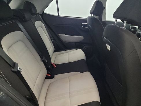 Used 2023 Hyundai Venue SEL FWD image 19