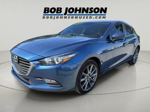 Used 2018 MAZDA MAZDA3 Touring FWD image 7