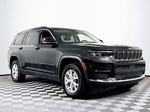 Used 2023 Jeep Grand Cherokee L Limited w/ Luxury Tech Group II AWD/4WD image 1