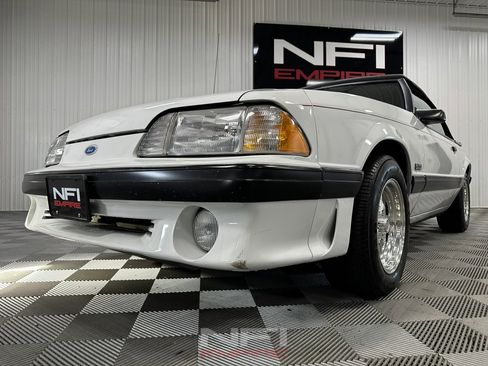 Used 1987 Ford Mustang LX image 21