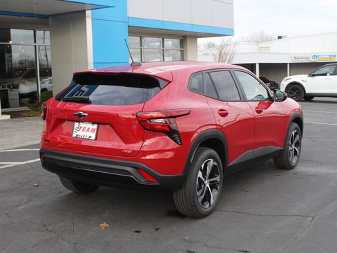 New 2026 Chevrolet Trax RS w/ Driver Confidence Package image 4