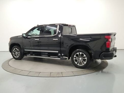 Used 2023 Chevrolet Silverado 1500 High Country w/ Technology Package image 5