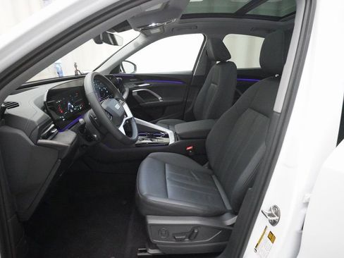 Used 2025 Audi Q5 Premium Plus w/ Premium Plus image 7