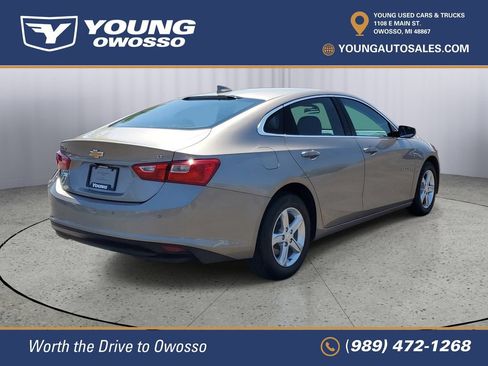 Used 2023 Chevrolet Malibu LT w/ Driver Confidence Package FWD image 3
